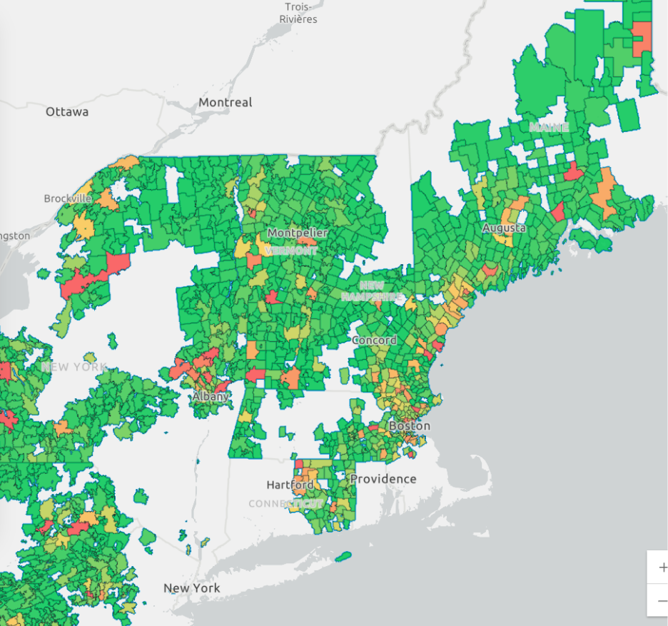 Carte montrant la couverture réseau dans le nord-est des États-Unis, avec des zones en couleurs allant du vert au rouge selon les niveaux de connectivité, incluant les villes de Boston, Albany, et Montréal.
